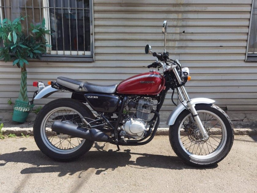 Мотоцикл honda cb