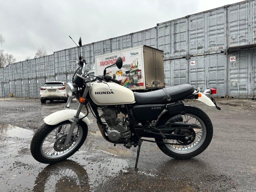 Honda cb400ss-e