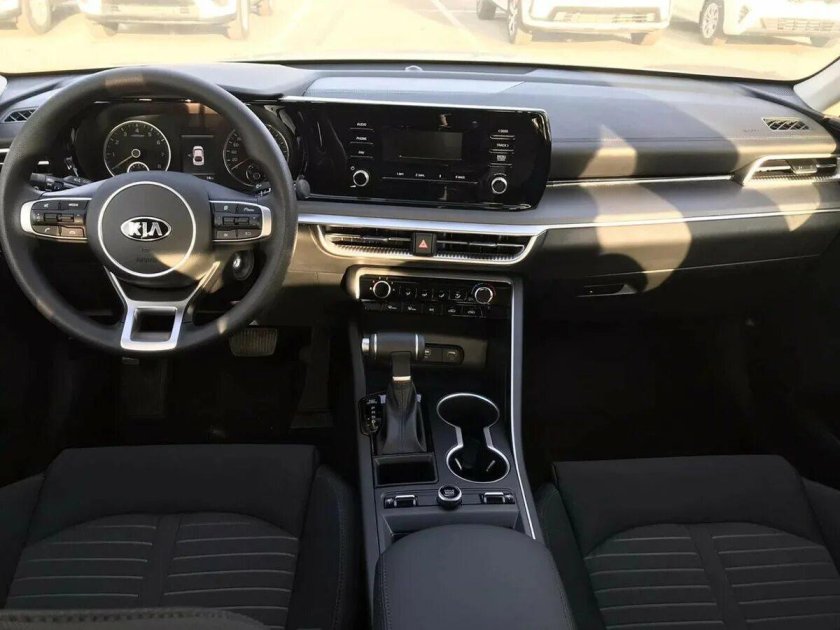 Kia k5 салон