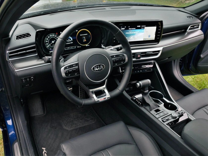 Kia k5 2022 салон