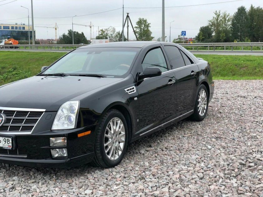 Cadillac STS 4.6