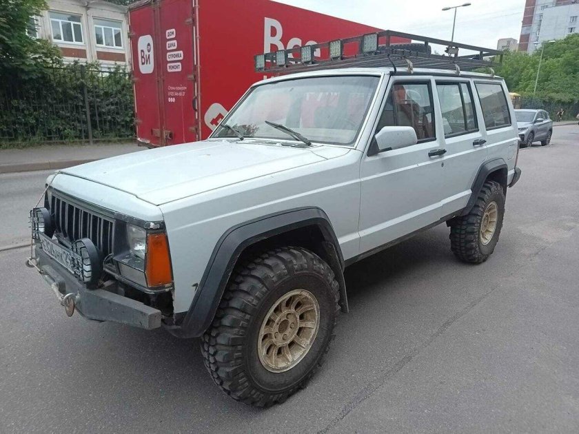 Jeep cherokee ii