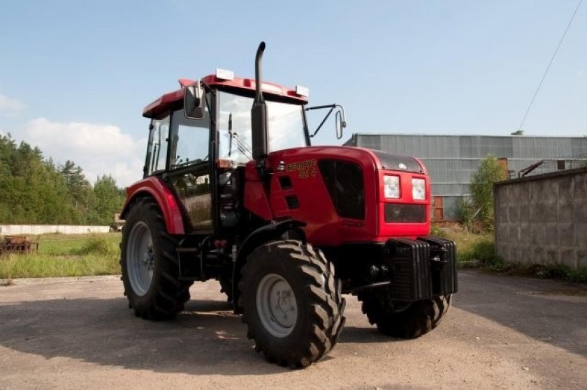 Трактор МТЗ 921