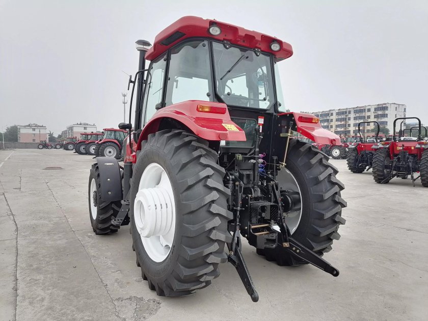 Трактор YTO-lx2204