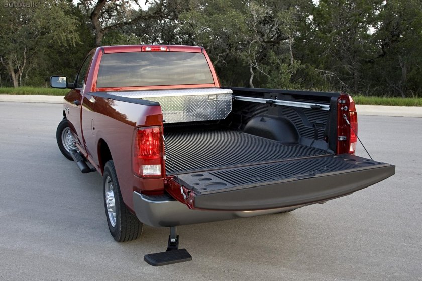 Dodge Ram 2500 Regular Cab