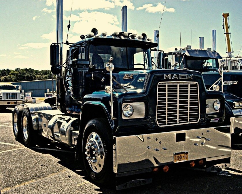 Mack r401
