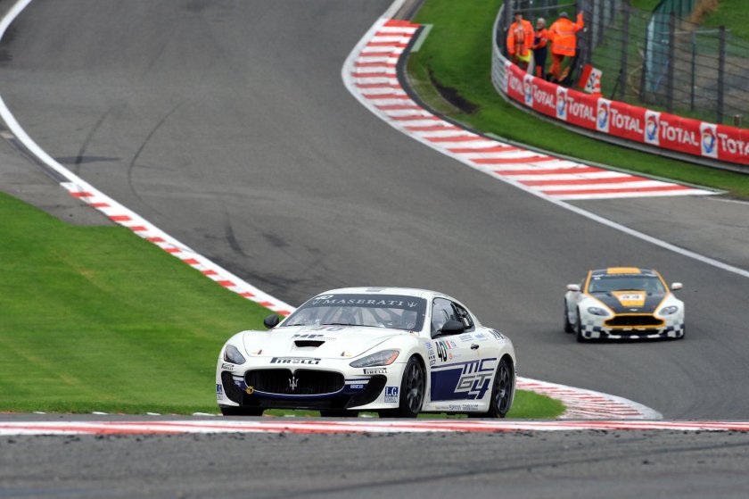 Мазерати гоночная