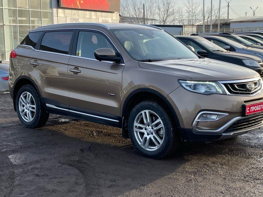 Автомобиль geely atlas