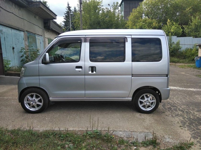 Daihatsu Hijet 0.7 at,