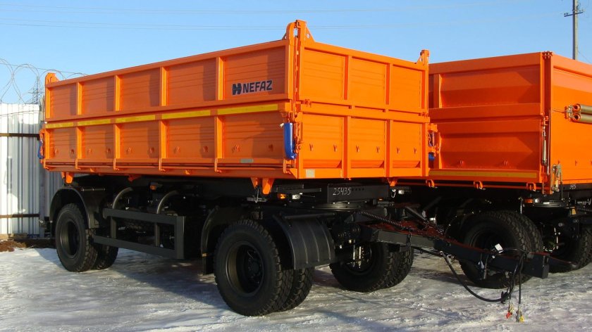 Самосвал НЕФАЗ 8560