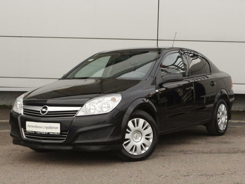 Opel Astra h 2008 седан