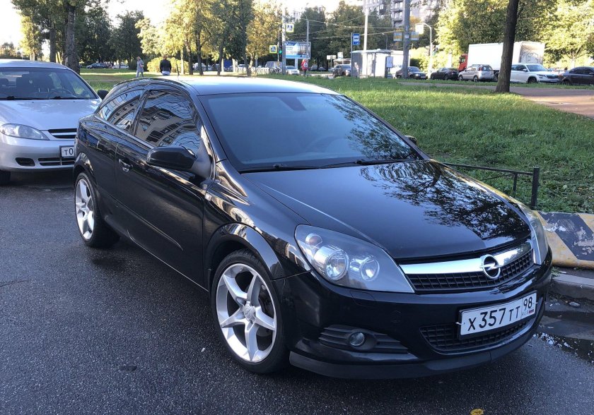 Opel Astra h GTC 2008