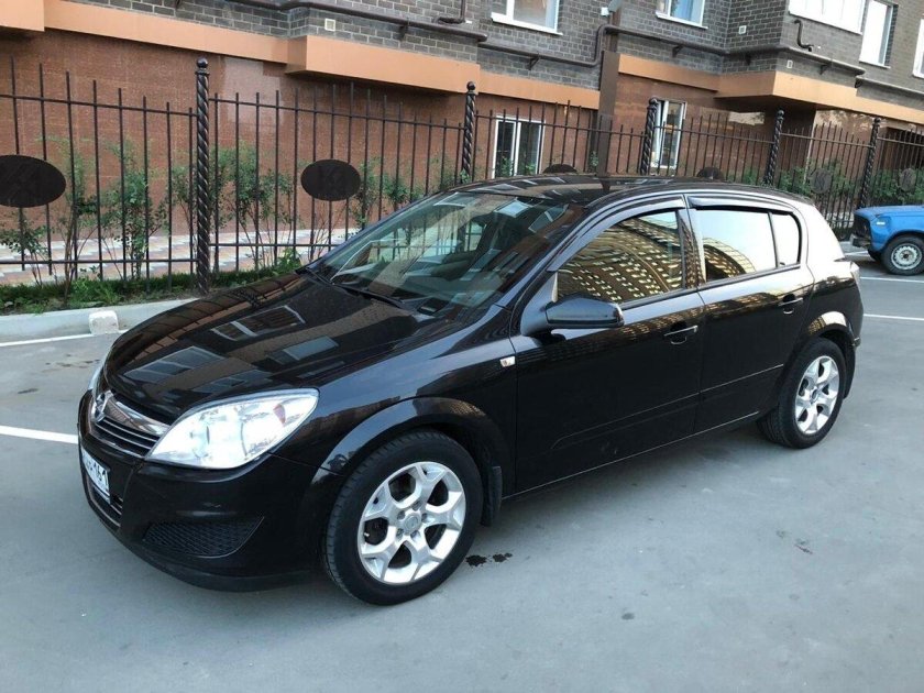 Опель Астра 2007 черный