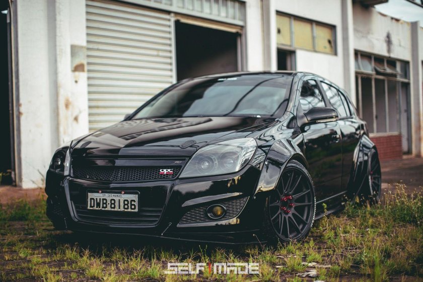 Opel Astra GTC 2010 Tuning