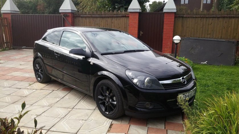 Опель Астра h GTC 2008