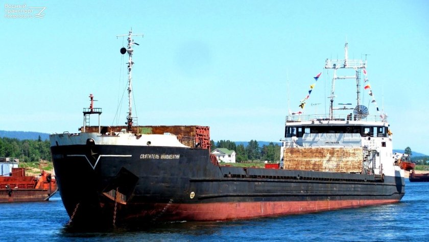 Теплоход Святитель Иннокентий