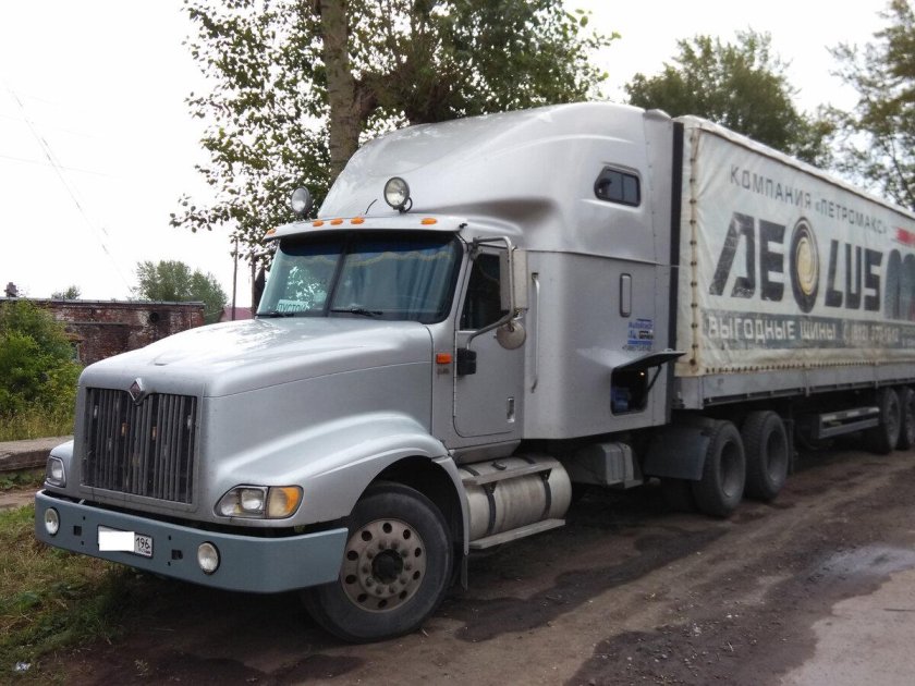 Интернационал 9400i