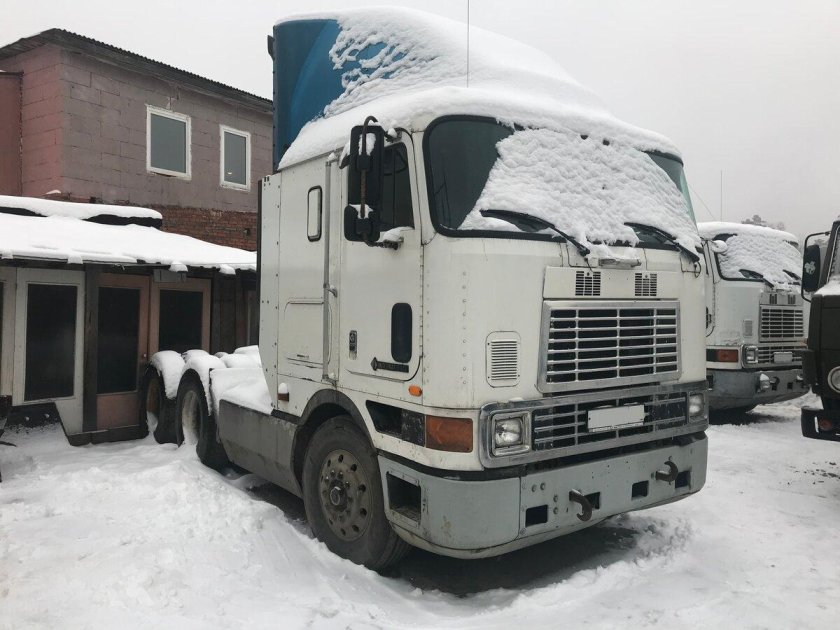 International 9000 series