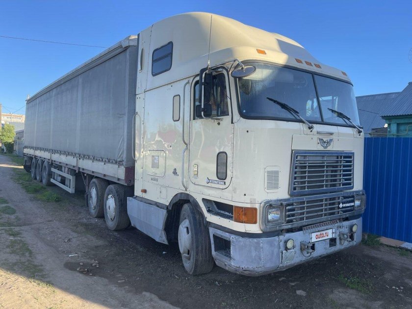 Тягач интернешнл 9800