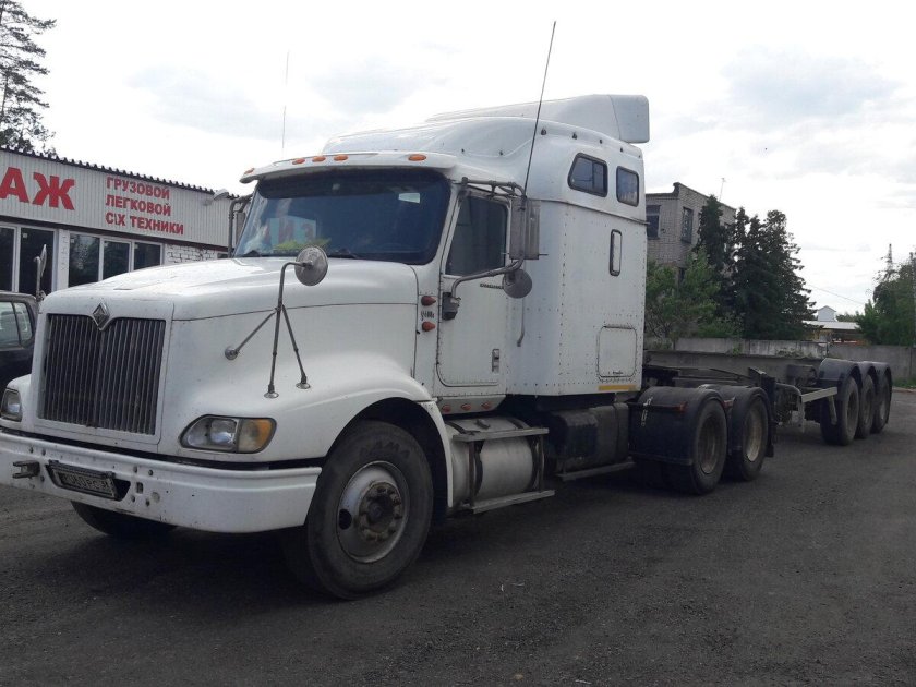 Интернационал тягач 9400