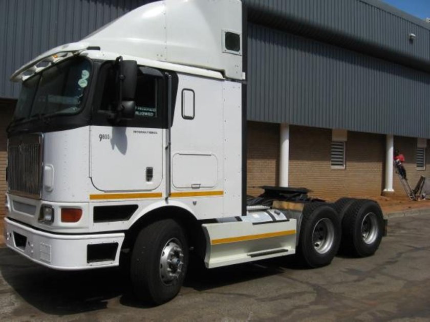 Грузовик интернационал 9800