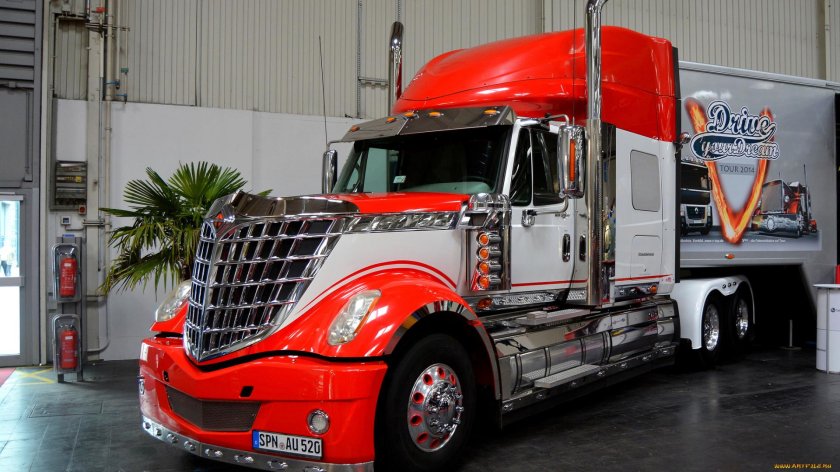 Седельный тягач International Lonestar 2020