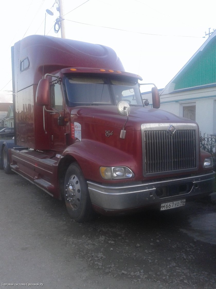 Тягачи International 9400