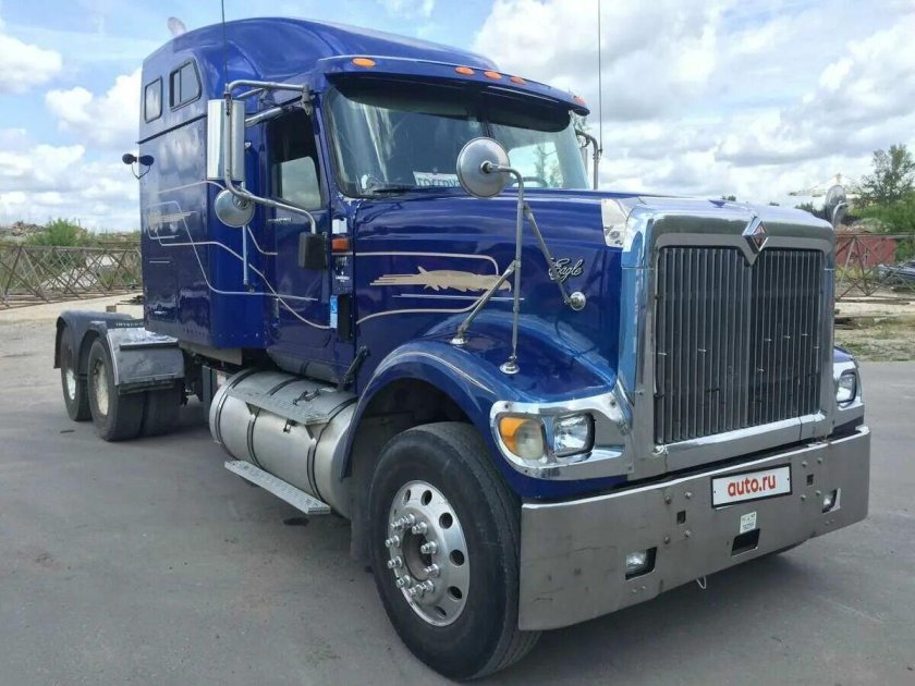 Седельный тягач International 9900i