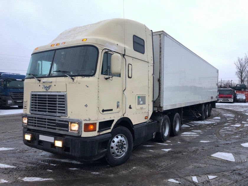 Тягач интернационал 9800