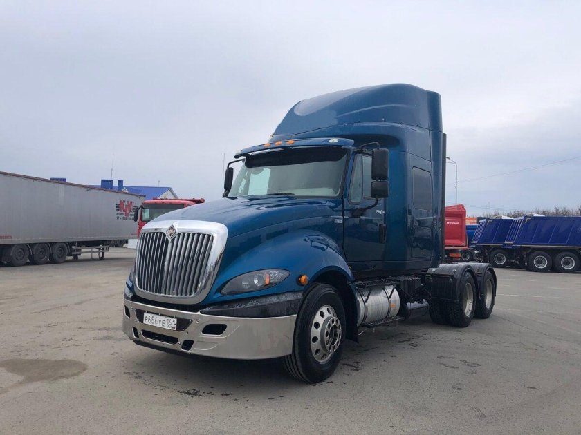 Тягач international prostar