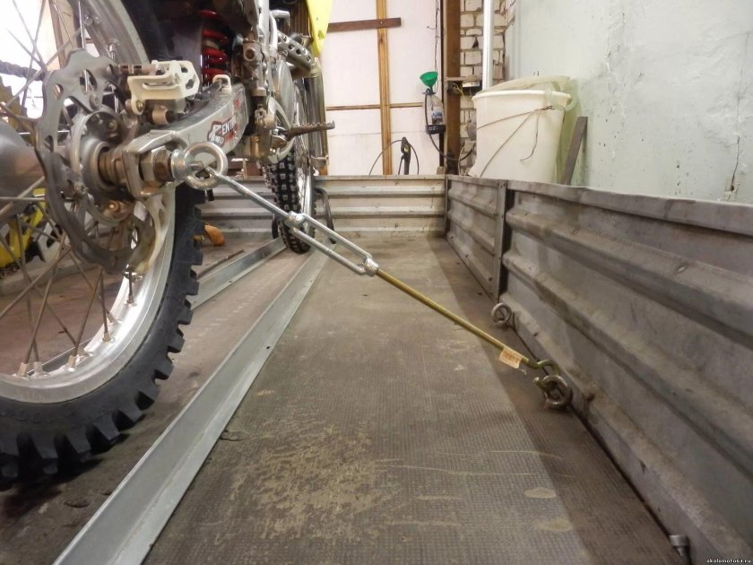 Крепление для мотоцикла