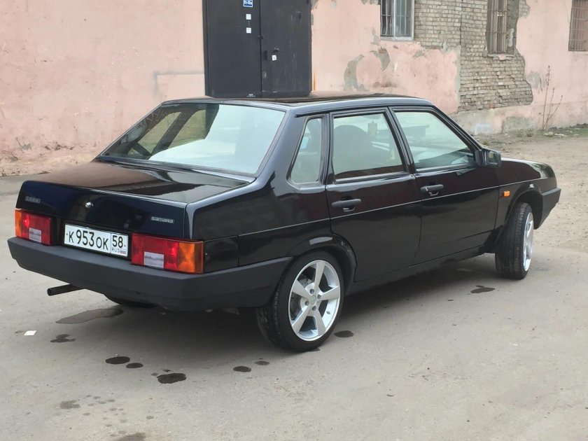 ВАЗ 21099 черный космос