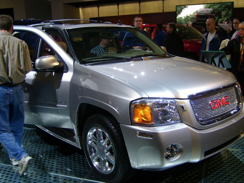 GMC Envoy Denali