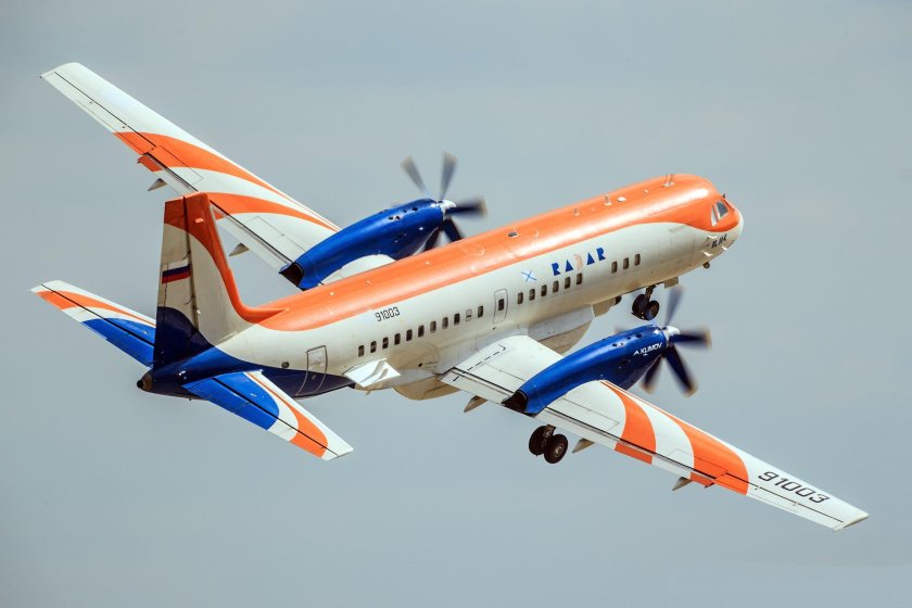 Турбовинтовой самолет ил-114