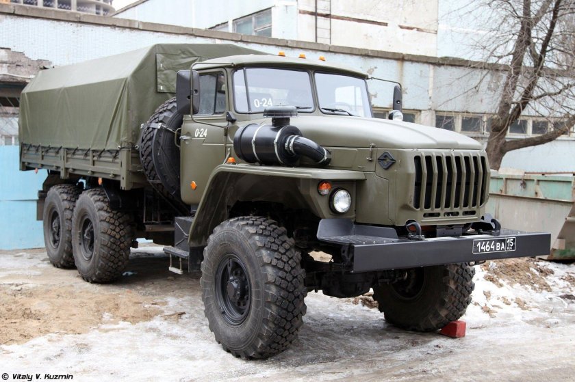 Грузовик Урал 4320