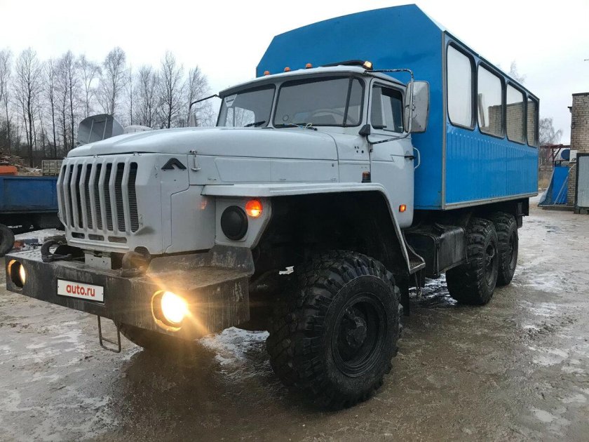 Урал 3255 вахтовка