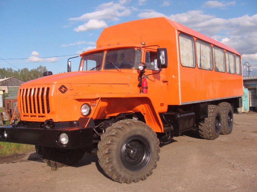 Урал 4320 вахтовка