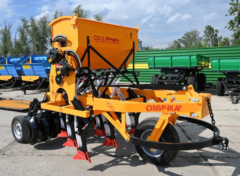 Универсальная пневматическая сеялка с-6пм3 Быстрица