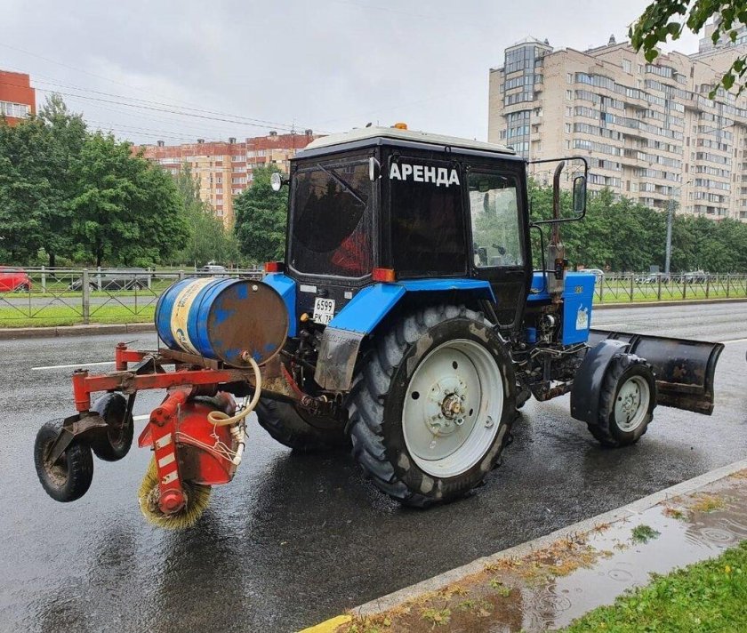 Аренда трактора МТЗ С щеткой