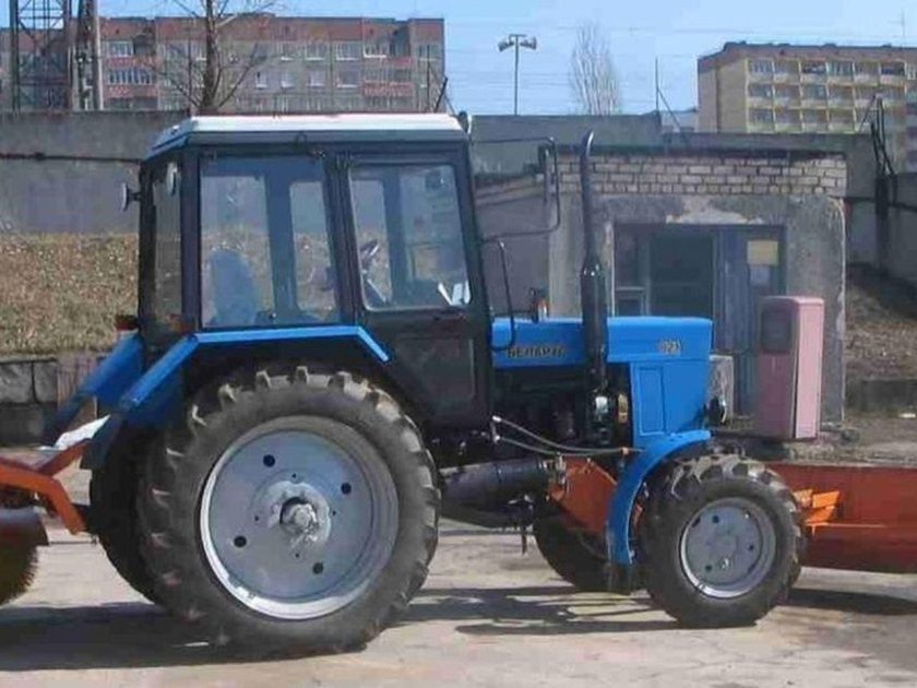 Трактор мтз 82 1
