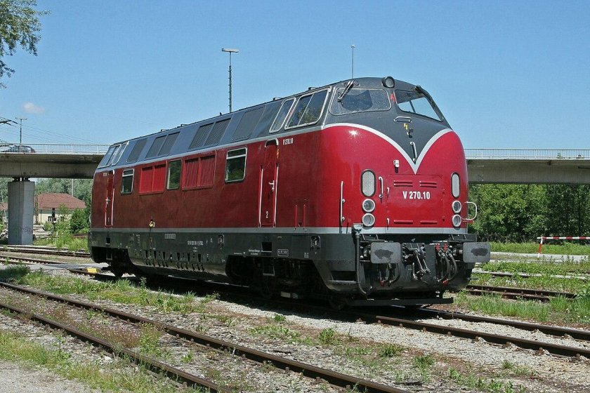 DB br 221