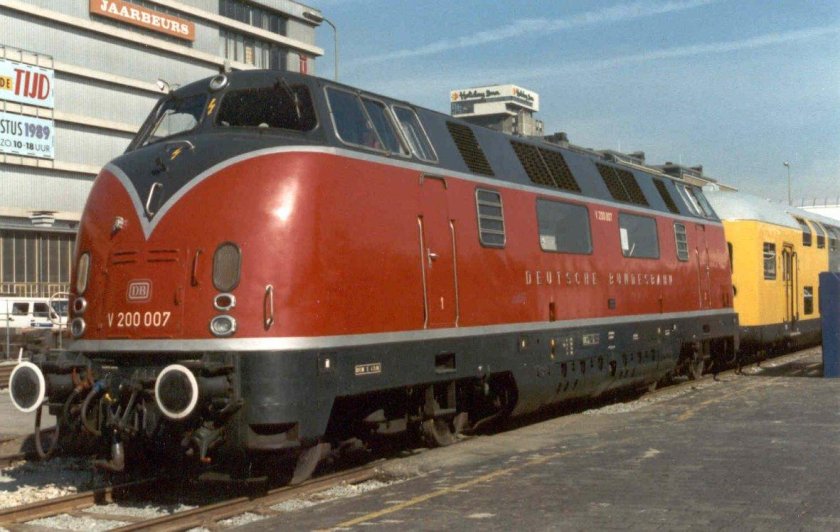 DB class v 200