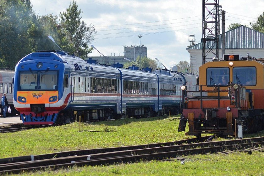 Ддб1 дизель-поезд