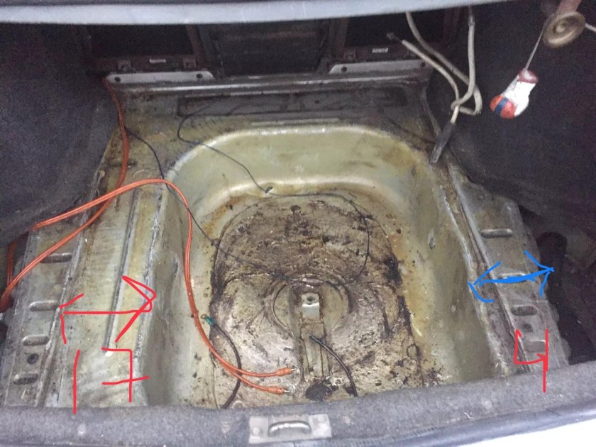 ВАЗ 2110 Богдан вин номер в багажнике