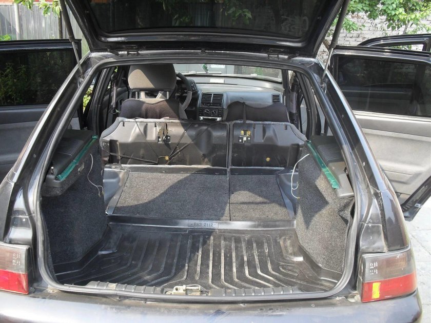 ВАЗ 2112 салон багажник