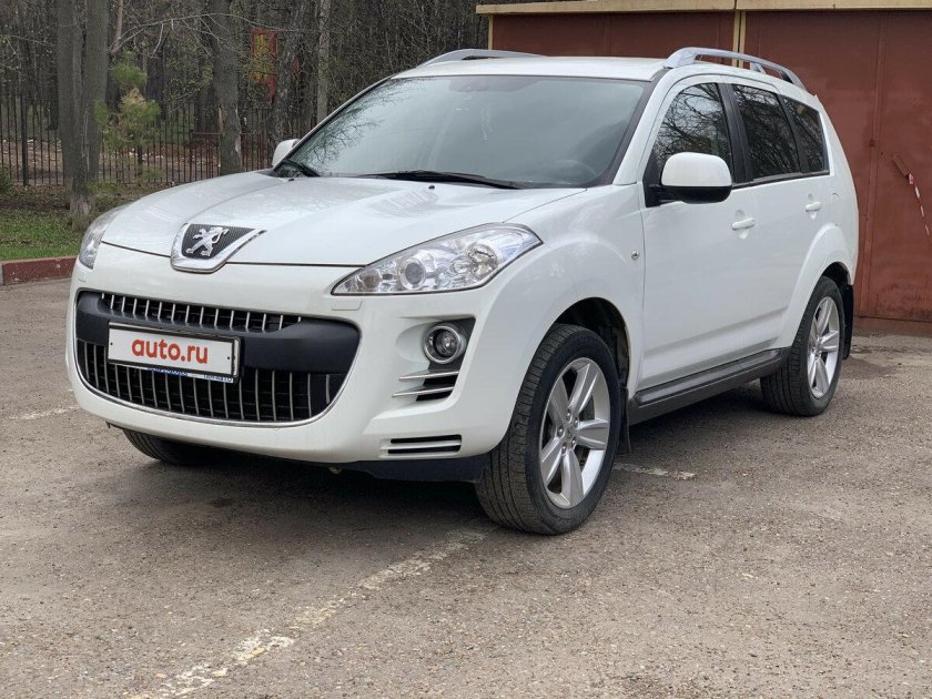 Peugeot 4007 белый