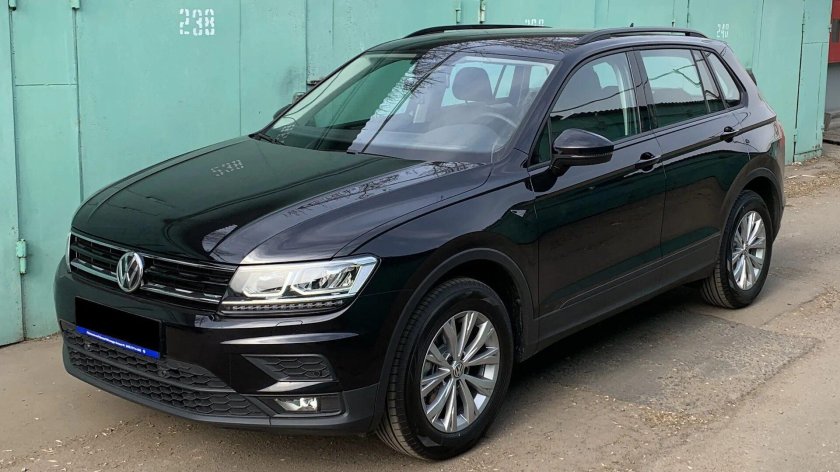 Volkswagen Tiguan Black