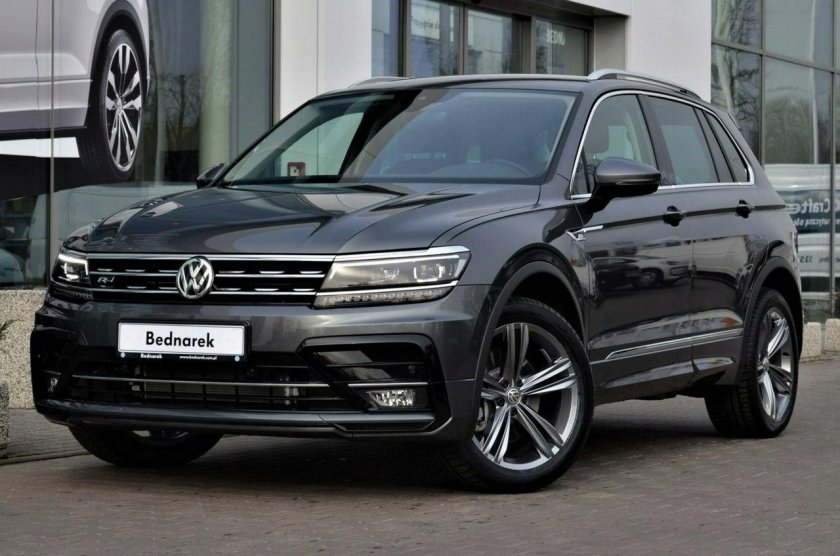 Volkswagen Tiguan 2018 черный