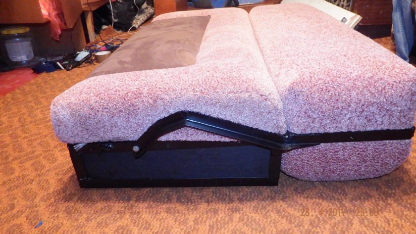 Раскладной диван в КАМАЗ