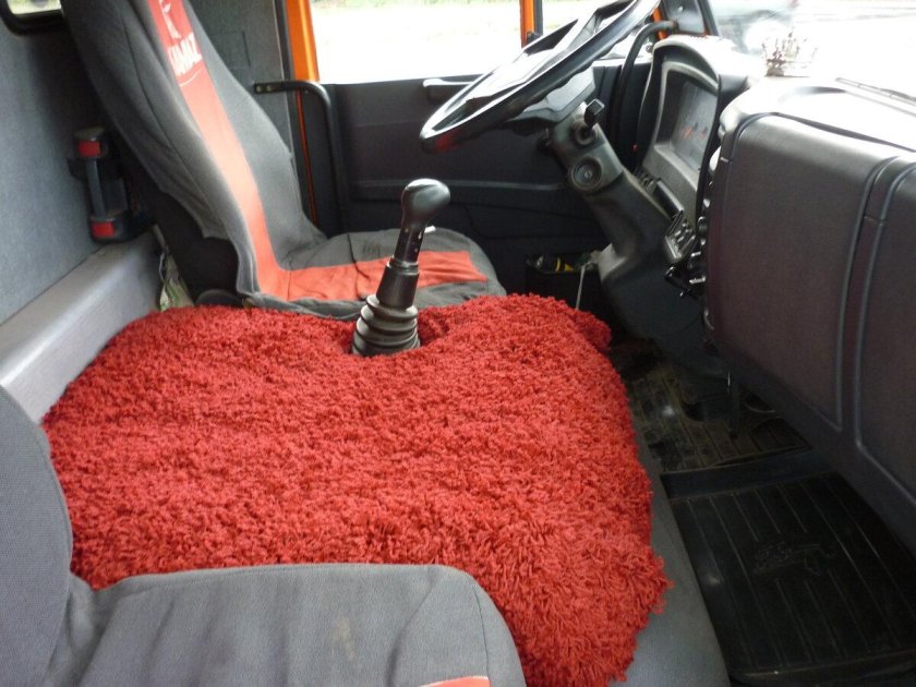 Акустика в КАМАЗ 6520